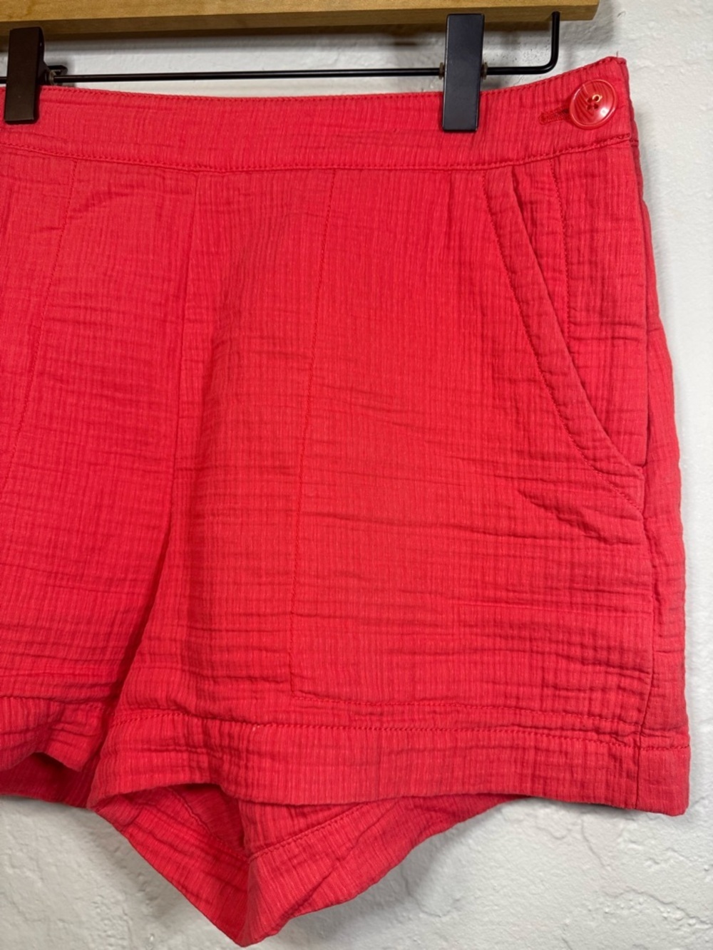 Maeve x Anthro Gauze Boyfriend Shorts Size 8 Flat Front Pocket Textured Side Zip - Picture 2 of 6